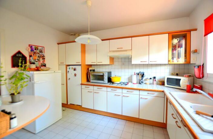 Maison T4 90 m² avec garage  34170 Castelnau-le-Lez — photo 5