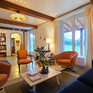 Maison 8 pièces 379000 €