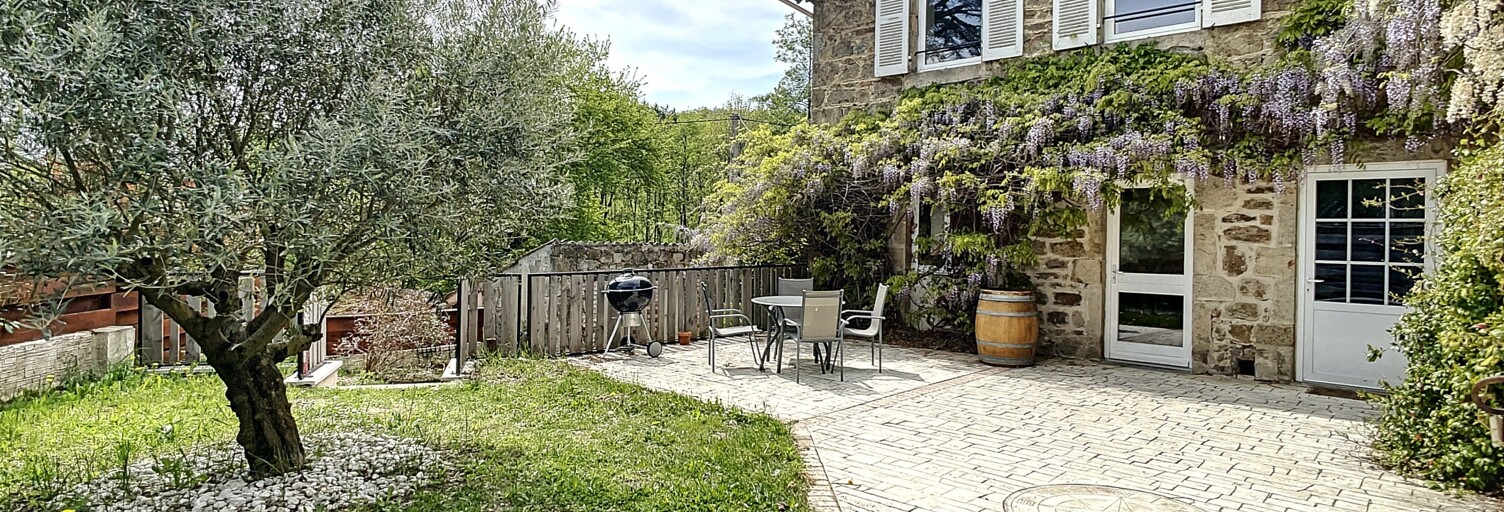 Maison 9 Pièces 400 m² à vendre à Véranne (42520)