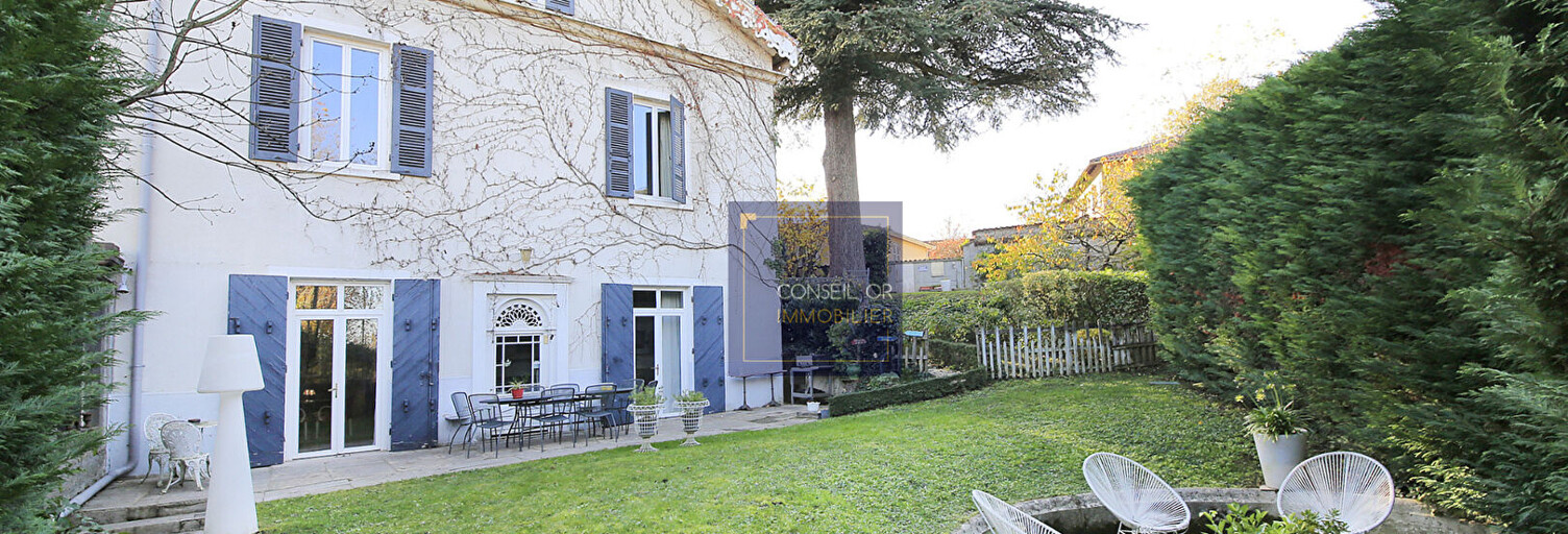 Maison 10 Pièces 400 m² à vendre à Oullins-Pierre-Bénite (69600)