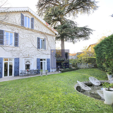 Maison 10 pièces 1250000 €