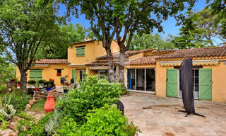 Maison 8 Pièces 246 m² à vendre à Saint-Paul-en-Forêt (83440)