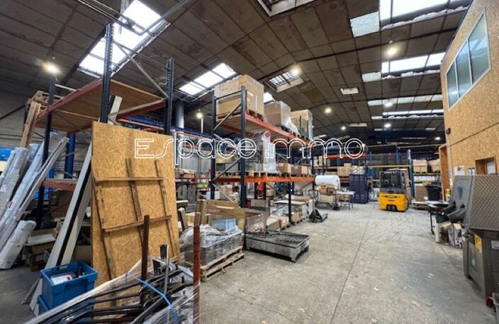 LOCAL COMMERCIAL VENDU LOUE - IDEAL INVESTISSEUR - MALAUNAY - 828 m²  - PARKING — photo 2