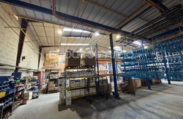 LOCAL COMMERCIAL VENDU LOUE - IDEAL INVESTISSEUR - MALAUNAY - 828 m²  - PARKING — photo 4