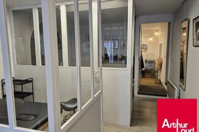 Commerce  199000 €