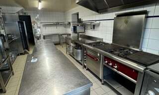 Commerce  167 m² à louer à Ustaritz (64480)