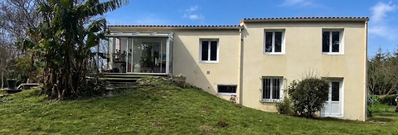 Maison 5 Pièces 120 m² à vendre à Basse-Goulaine (44115)