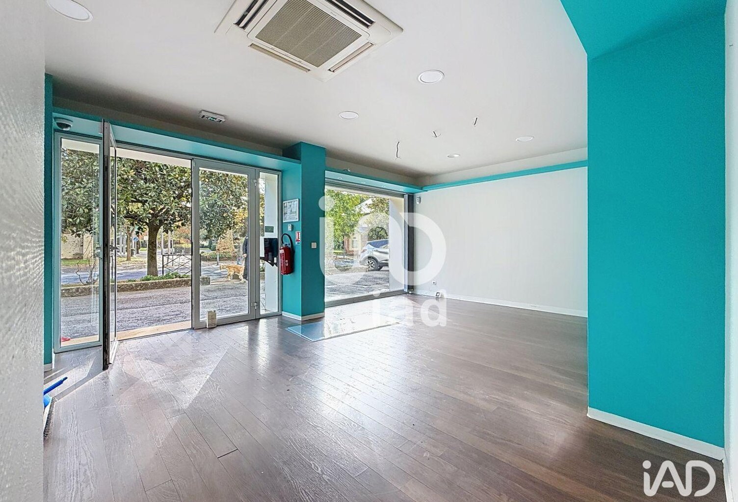 Vente Bureaux 67 m&sup2; — photo 1