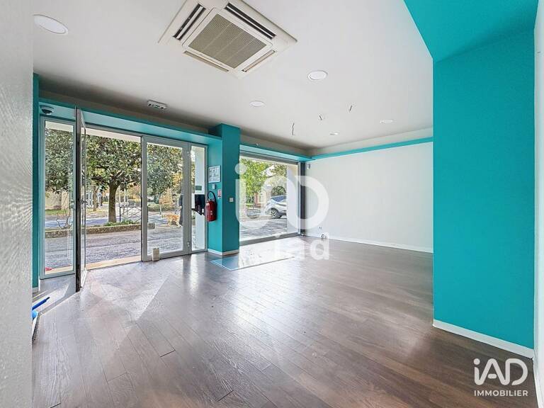 Vente Bureaux 67 m&sup2; — photo 1
