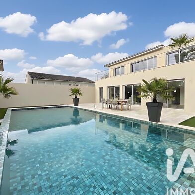 Maison 6 pièces 590000 €