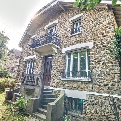 Maison 4 pièces 2516 €