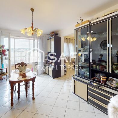 Appartement 4 pièces 185700 €