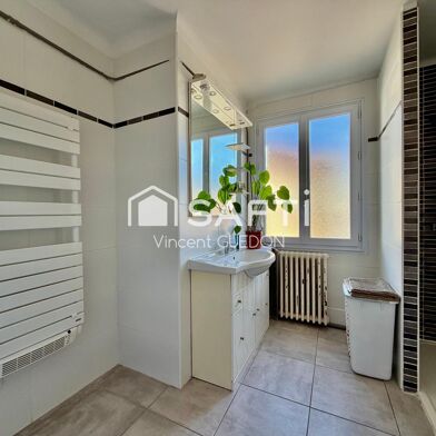 Appartement 3 pièces 130000 €