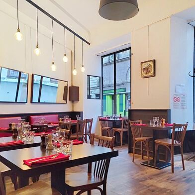 Commerce  154000 €