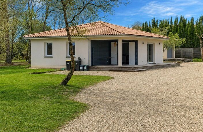 Ensemble immobilier composé de 2 maisons à proximité océan — photo 2