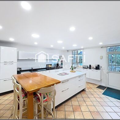 Maison 9 pièces 584000 €