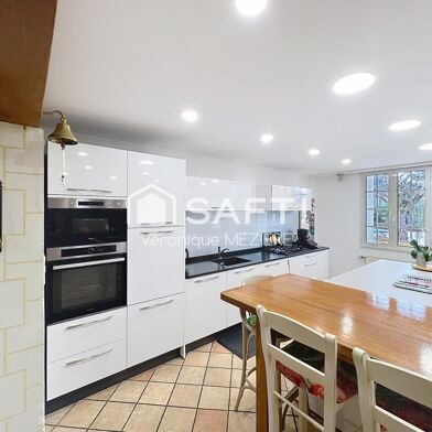 Maison 9 pièces 584000 €