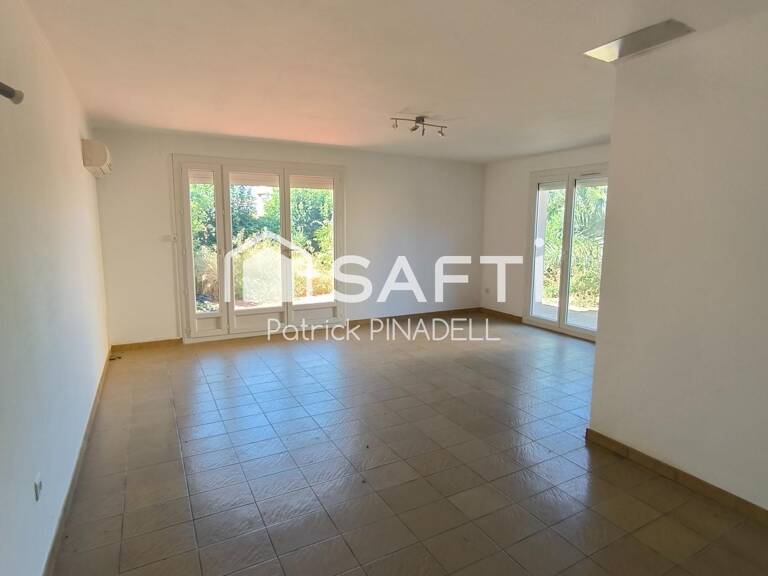 Maison 3 faces, 3 belles chambres, grand garage, piscine et jardin. — photo 1