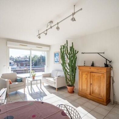 Appartement 3 pièces 241960 €