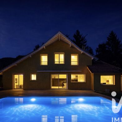 Maison 7 pièces 500000 €