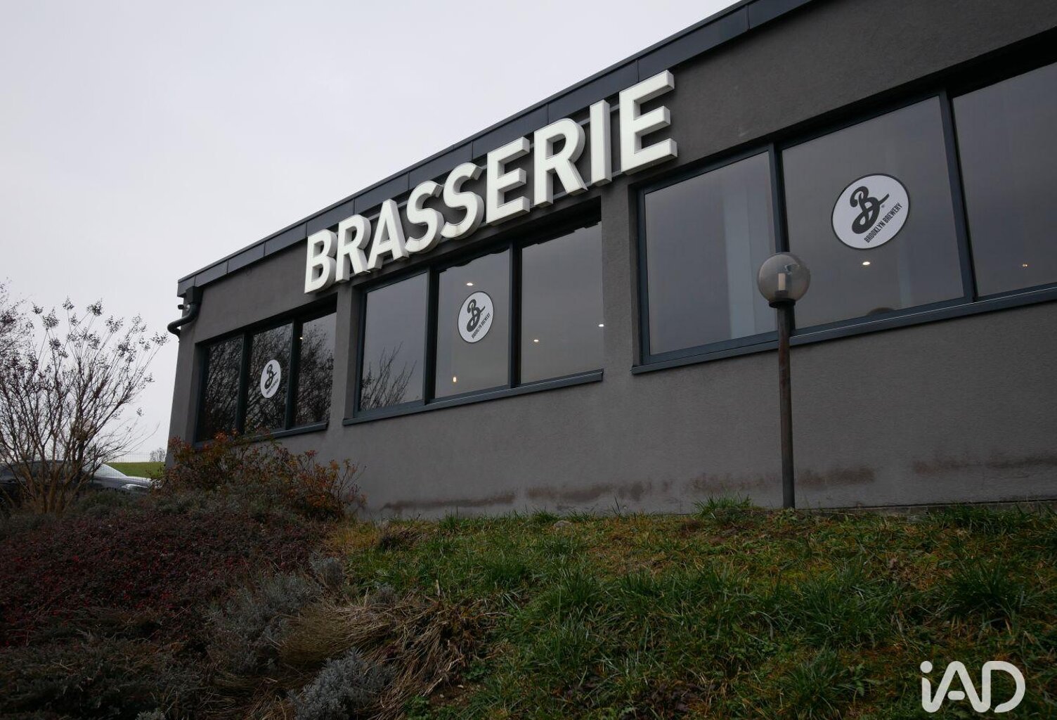 Vente Hôtel-restaurant 1 000 m&sup2; — photo 1