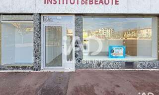 Commerce  46 m² à vendre à Le Vésinet (78110)