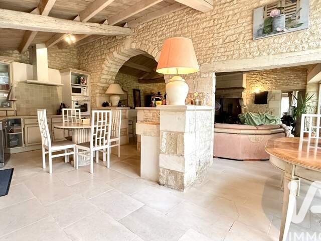 Vente Maison/villa 8 pièces — photo du bien