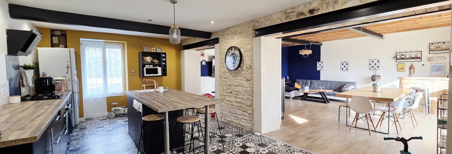 Maison 5 Pièces 163 m² à vendre à Champigny en Rochereau (86170)