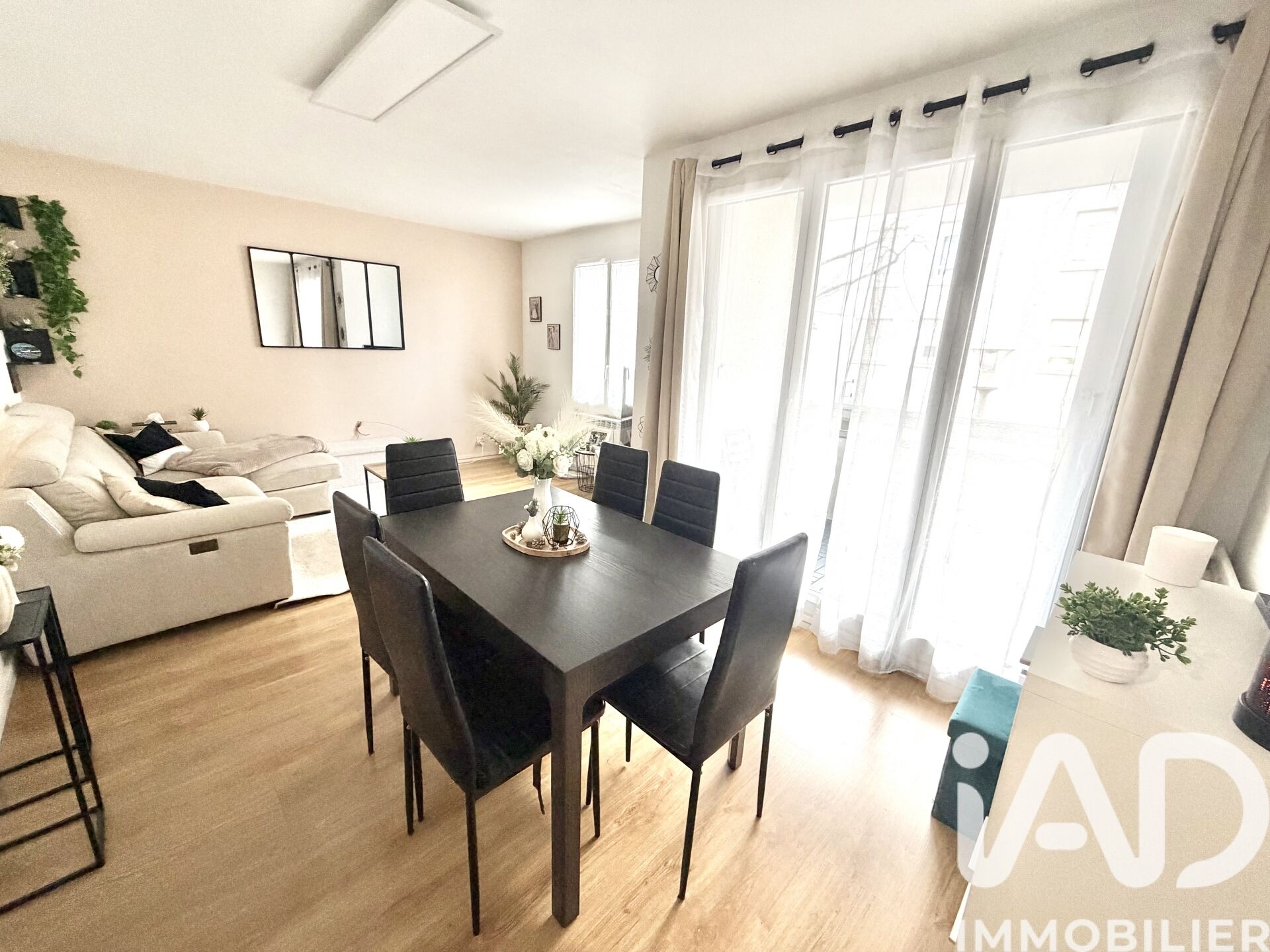 Vente Appartement 3 pièces - Photo 2