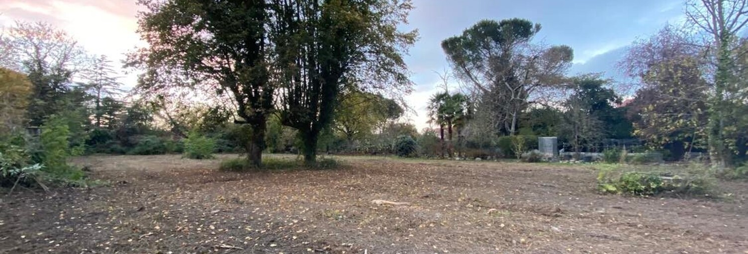 Terrain  1850 m² à vendre à Tarbes (65000)