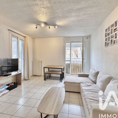 Appartement 4 pièces 94000 €