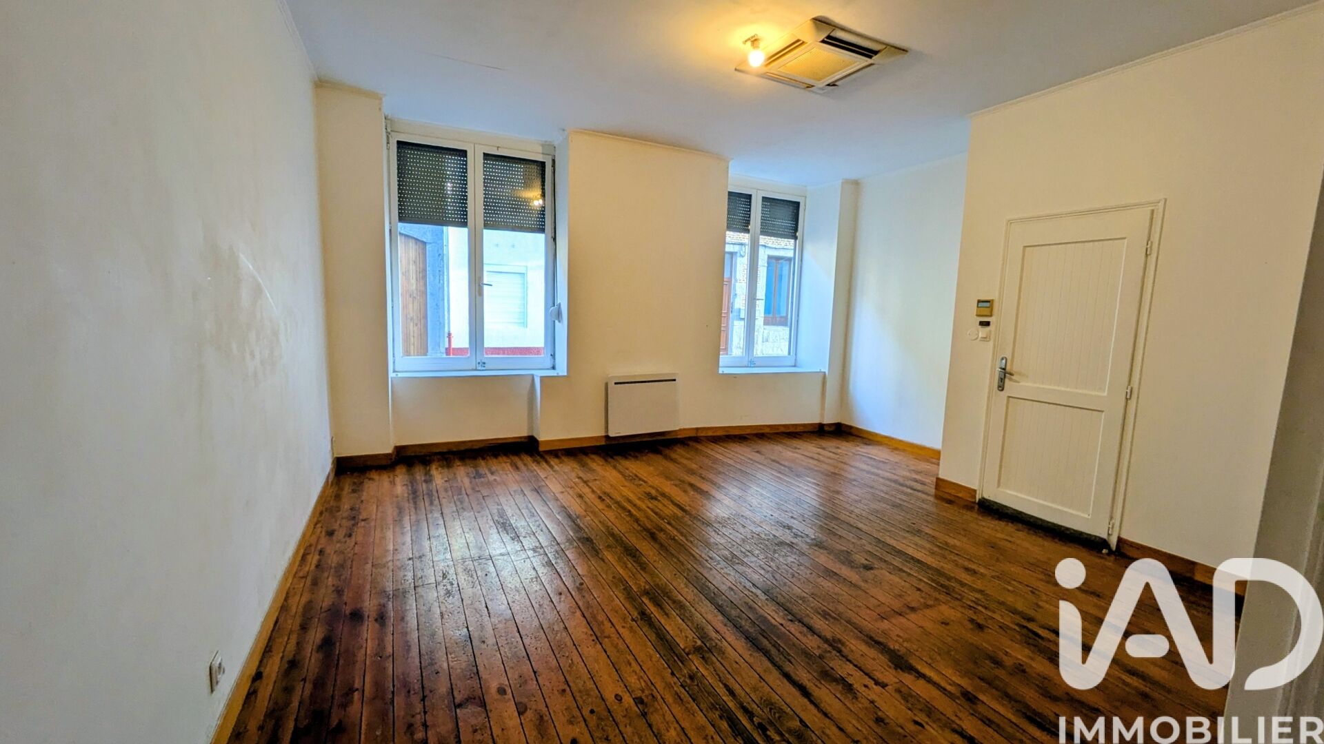 Givet - 125m² - 1p.