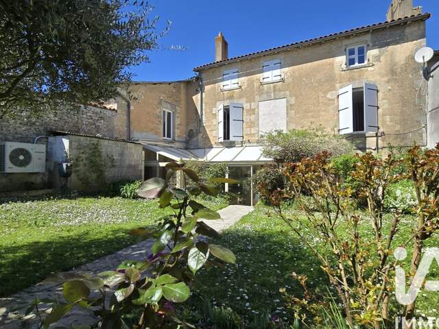 Vente Maison de ville 8 pièces — photo du bien