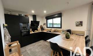 Maison 4 Pièces 104 m² à vendre à Saint-Romain-de-Benet (17600)