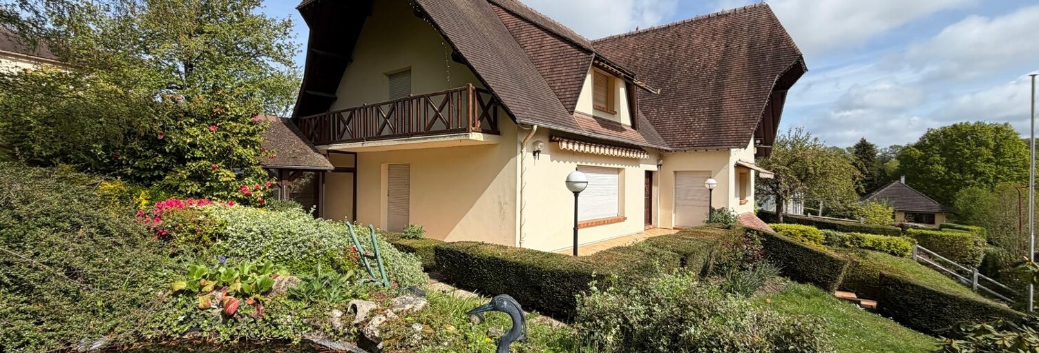 Maison 7 Pièces 222 m² à vendre à Saint-Ouen-du-Tilleul (27670)
