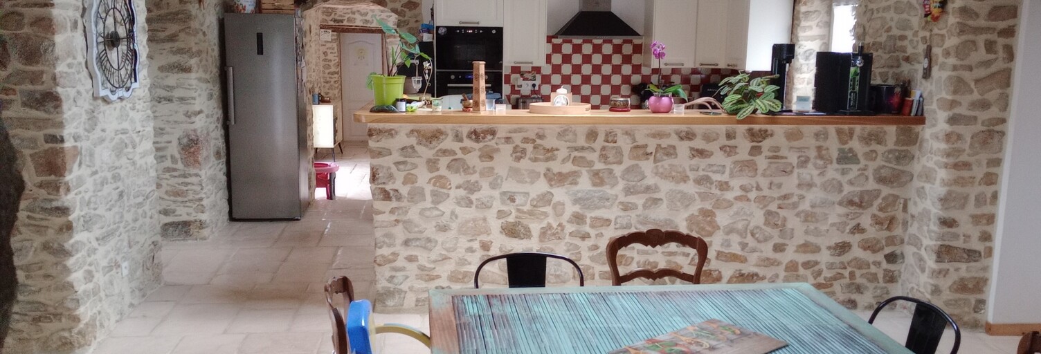 Maison 10 Pièces 235 m² à vendre à Saint-Père-en-Retz (44320)