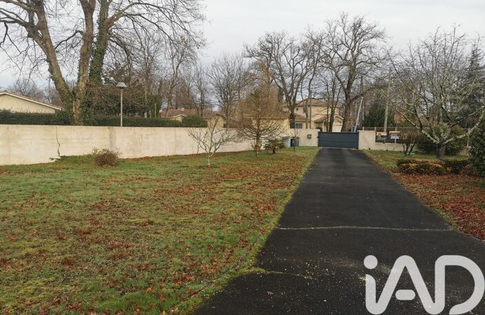 Vente Terrain à bâtir 600 m&sup2; — photo 2