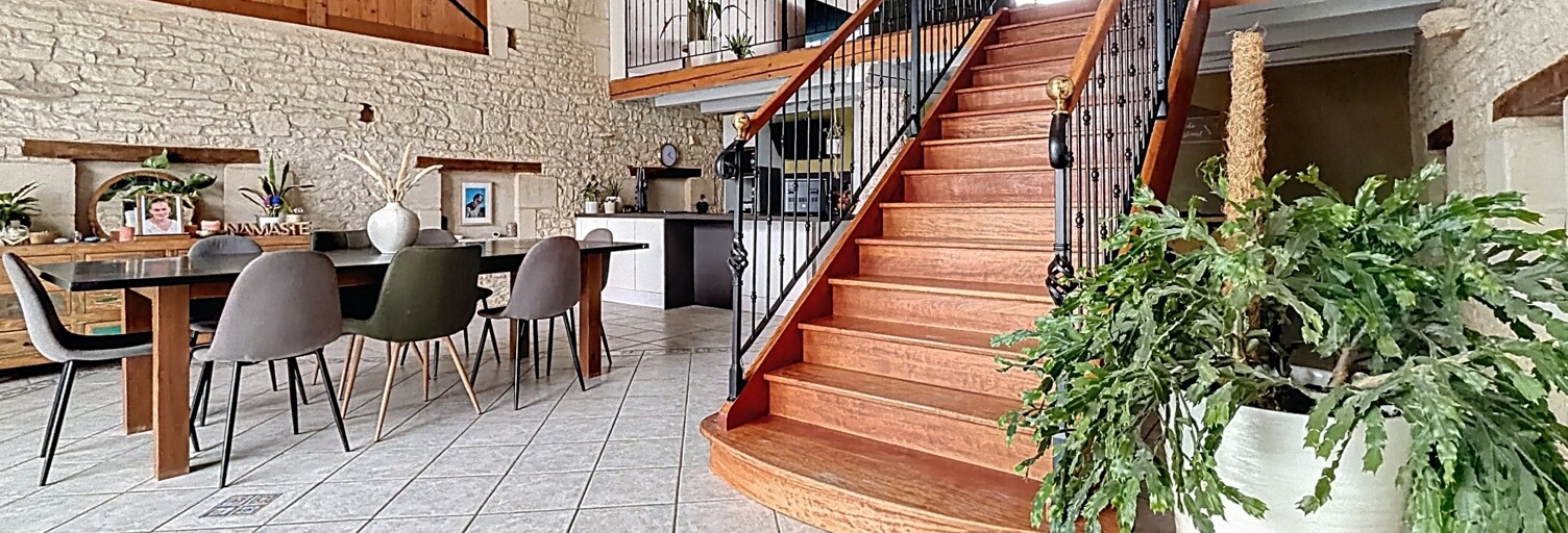 Maison 6 Pièces 408 m² à vendre à La Foye-Monjault (79360)