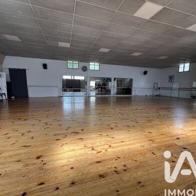 Immeuble  242000 €