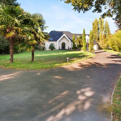 Maison 8 pièces 952950 €