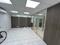 professionnel local commercial — photo 4