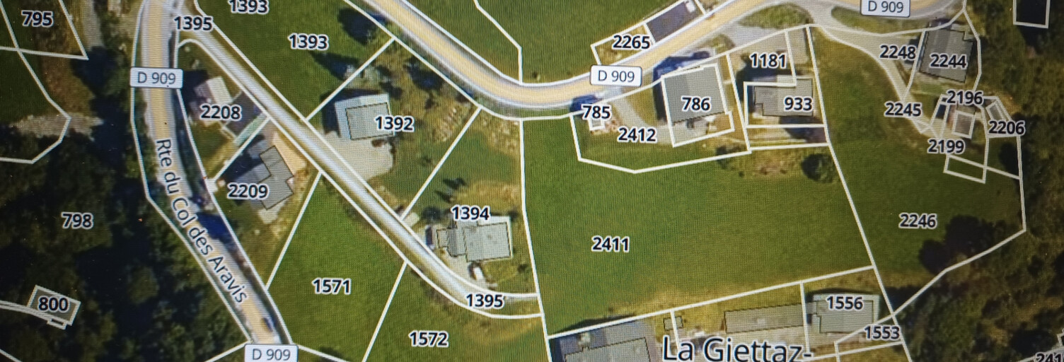 Terrain  3917 m² à vendre à La Giettaz (73590)