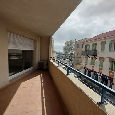Appartement 3 pièces 983 €