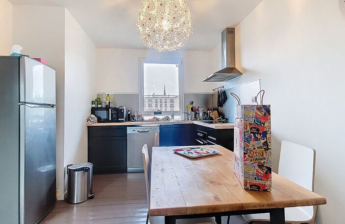 Reims, hyper centre, appartement meublé, idéal investisseur, — photo 2