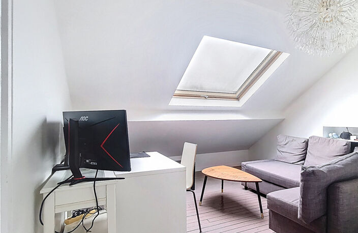 Reims, hyper centre, appartement meublé, idéal investisseur, — photo 3