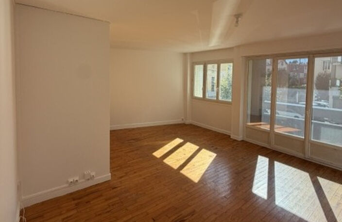 T3 - Balcon et garage - Boulevard Lafayette — photo 2