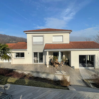 Maison 4 pièces 469000 €
