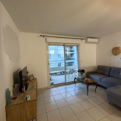Appartement 2 pièces 750 €