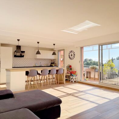 Appartement 4 pièces 699000 €