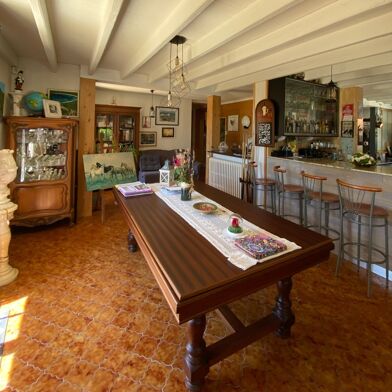 Maison 10 pièces 431600 €